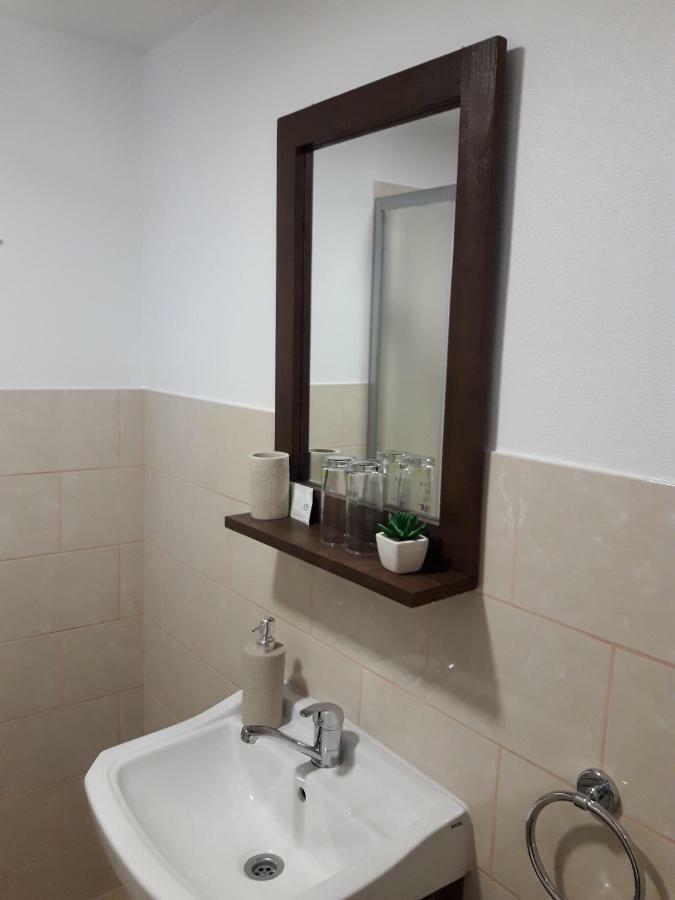 Oravitza Inn Oravita Bagian luar foto